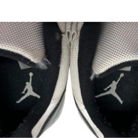 Jordan Black and White Athletic sneaker - Picture 3 of 7